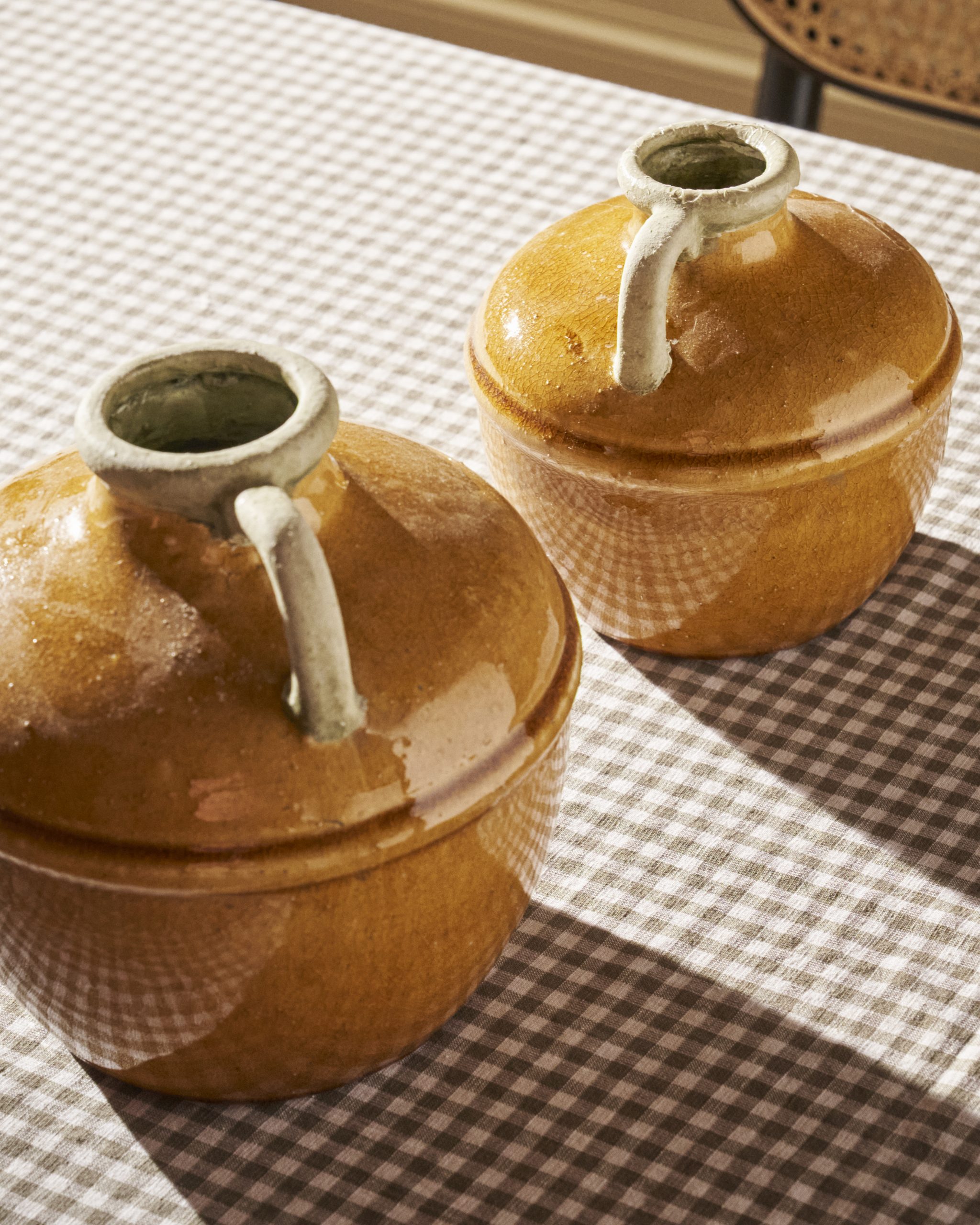 table avec poteries Kave Home