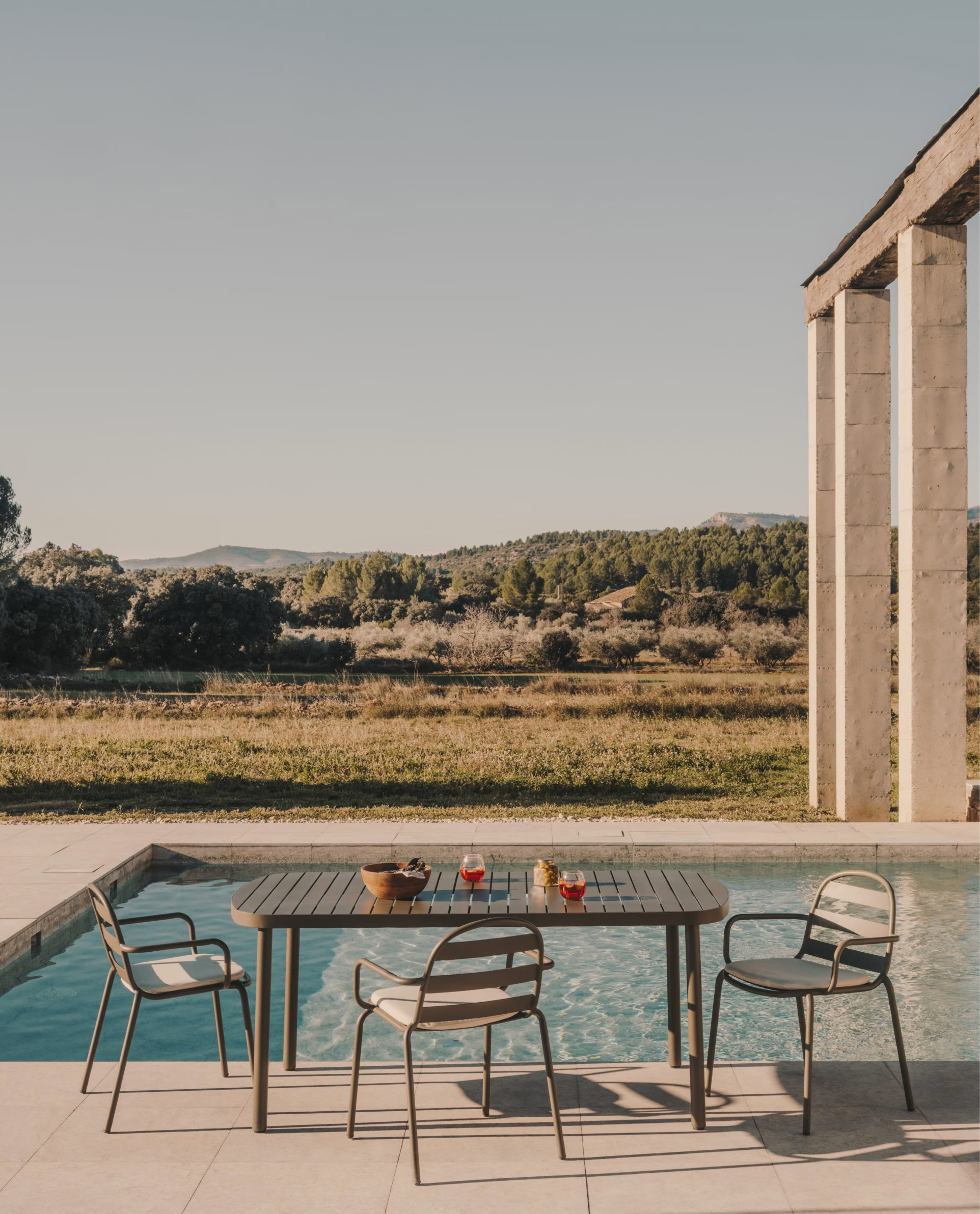 jardin avec piscine