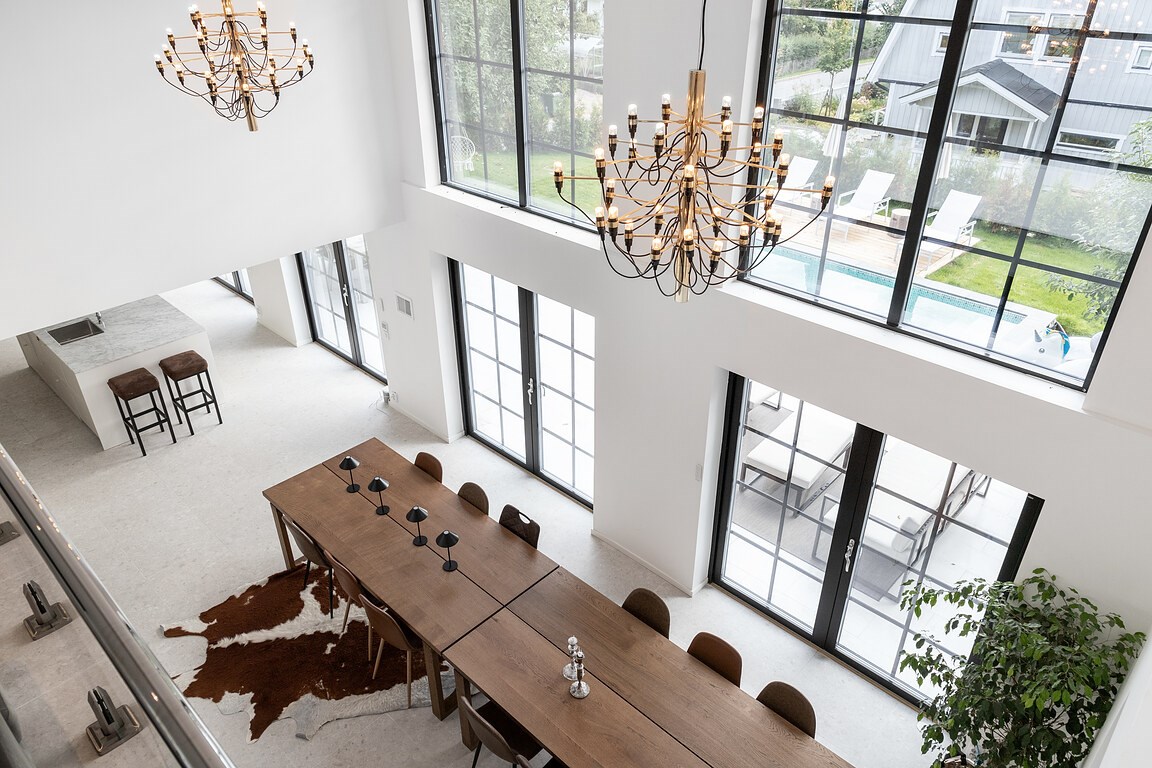 vue salle à manger depuis mezzanine