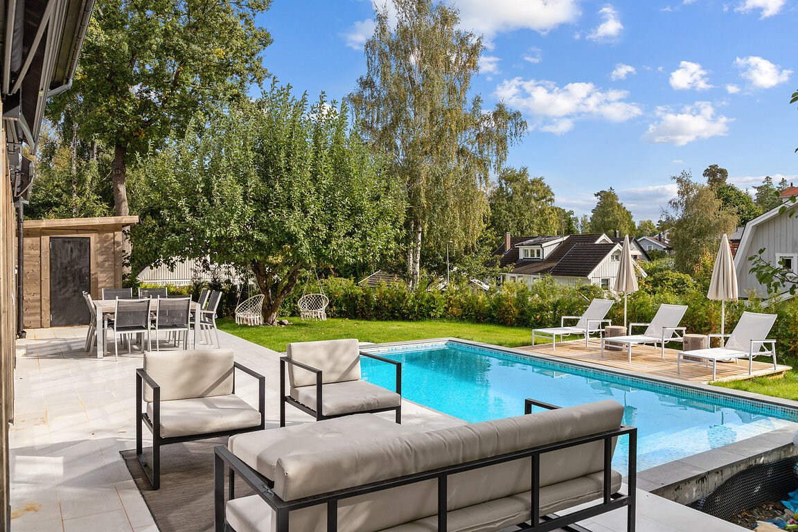 terrasse avec piscine