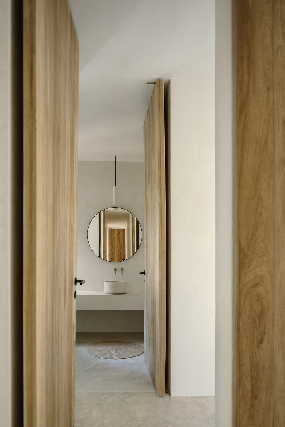 salle de bain béton et bois