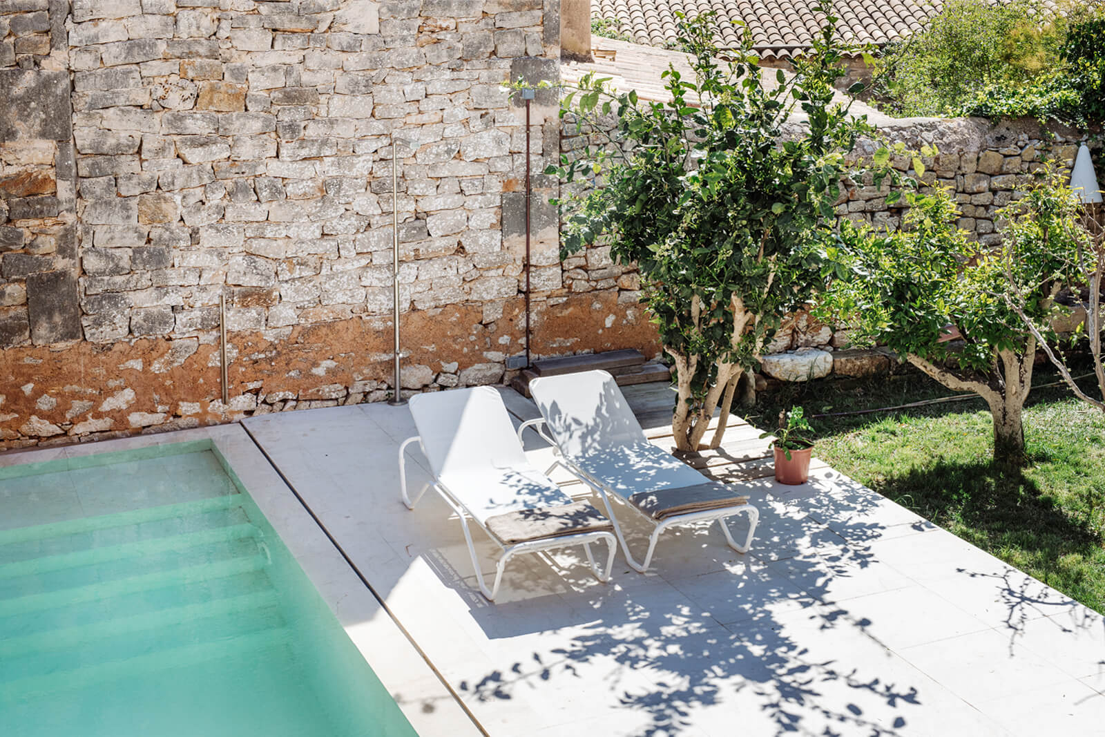 jardin avec piscine maison en pierre Majorque jardin avec piscine maison en pierre Majorque