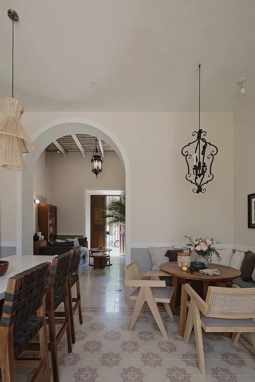 salle à manger carreaux de ciment décoration contemporaine