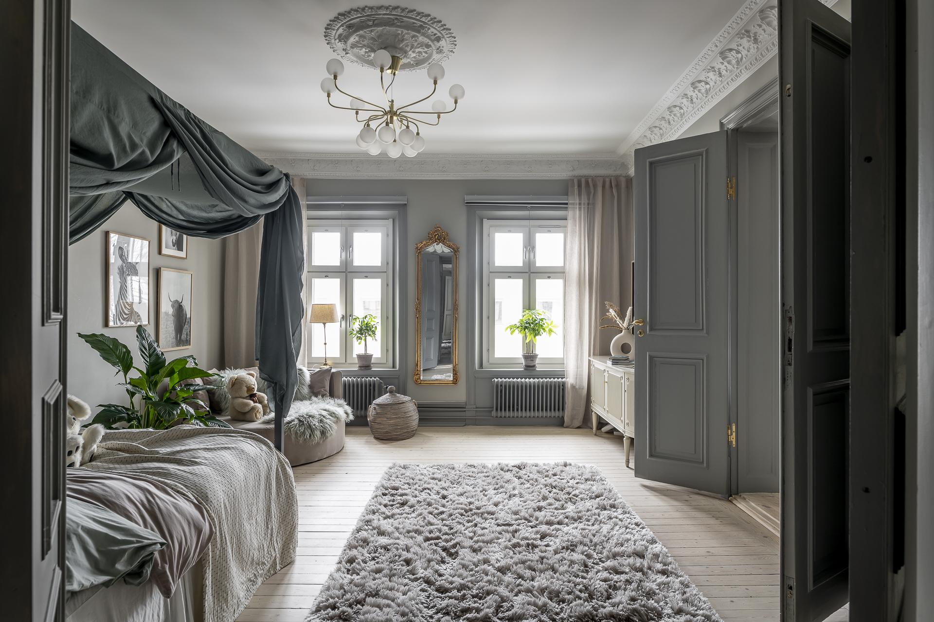 chambre avec baldaquin décoration scandinave