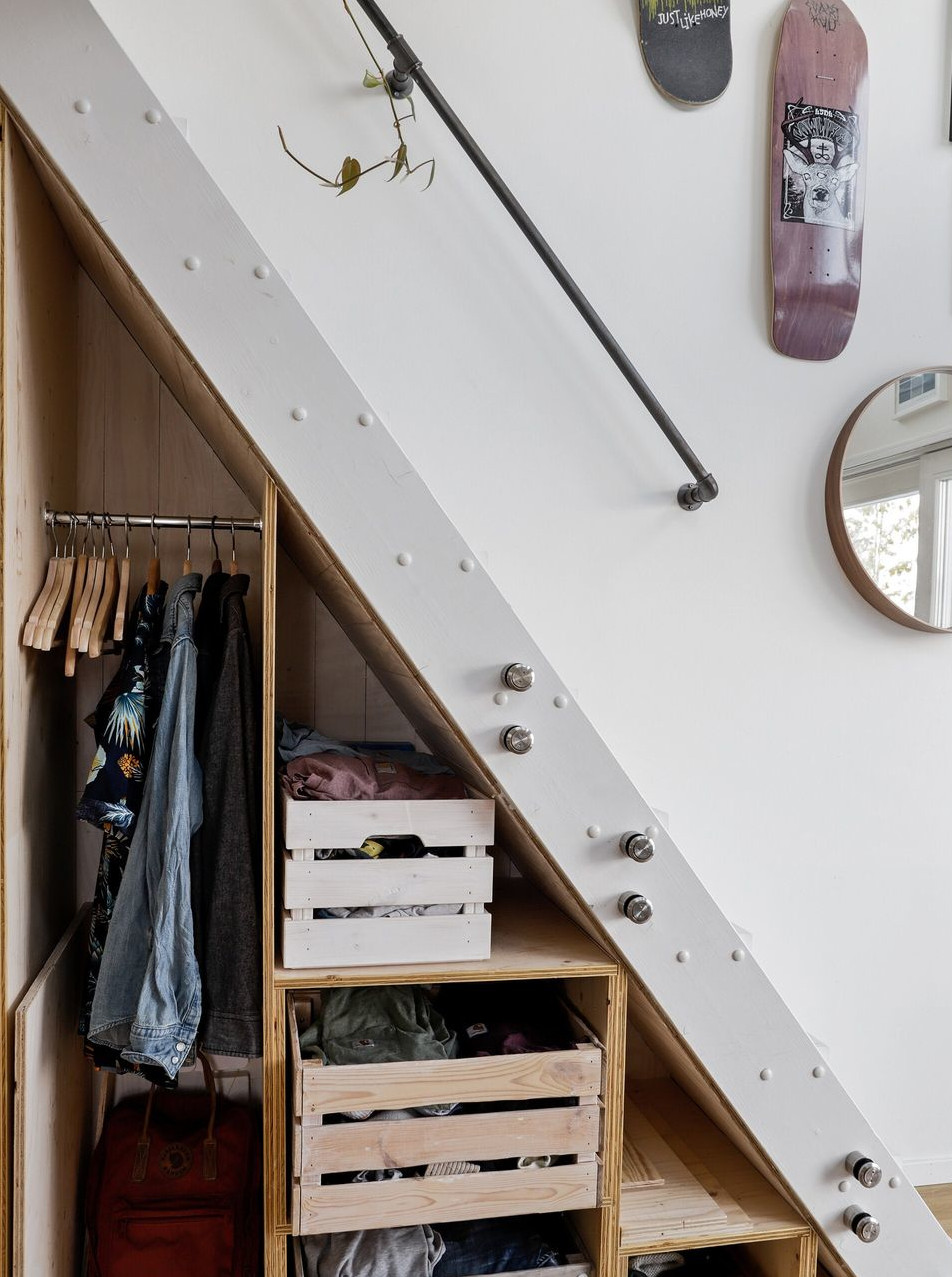 escalier avec rangements mini maison 33m2