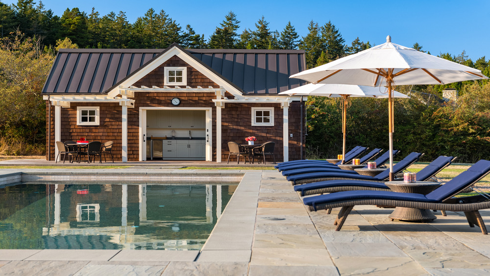 maison en bois avec piscine maison en bois avec piscine