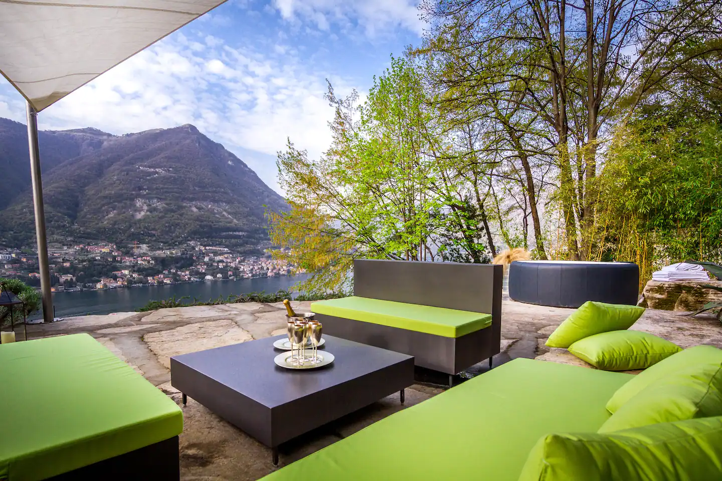 terrasse maison sur le lac de Côme terrasse maison sur le lac de Côme