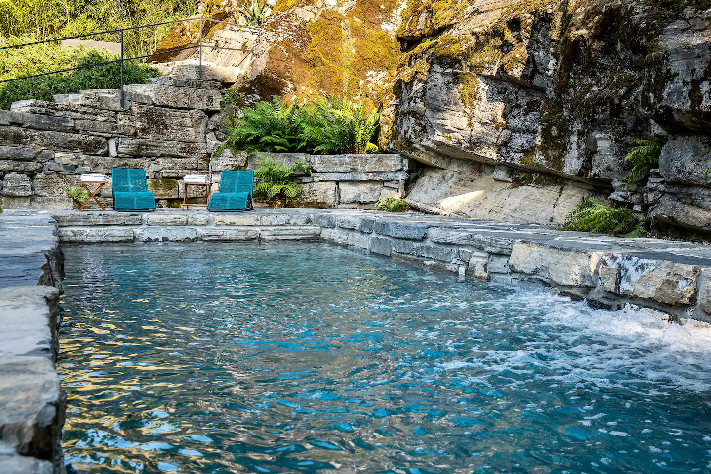 piscine en pierres maison sur le lac de Côme piscine en pierres maison sur le lac de Côme