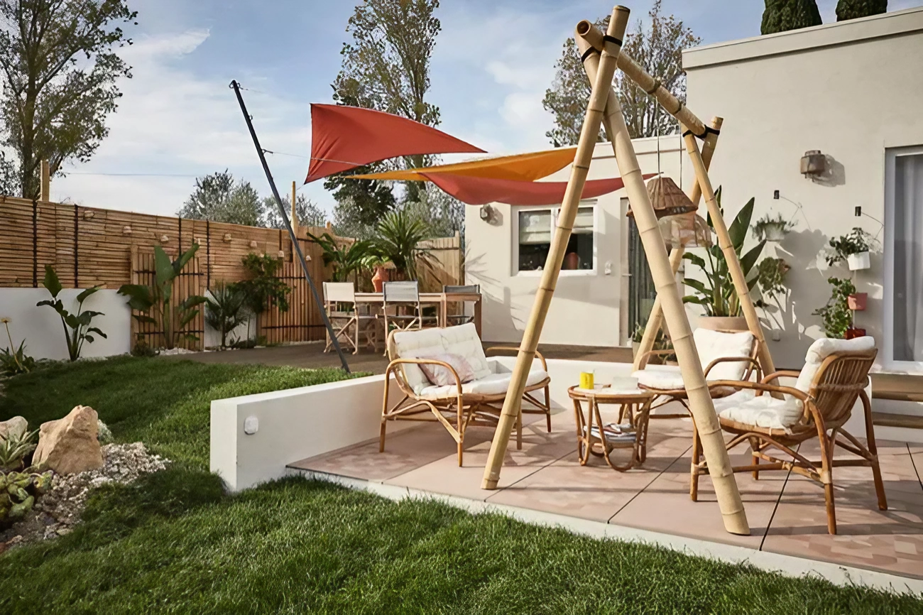 terrasse avec voile d'ombrage