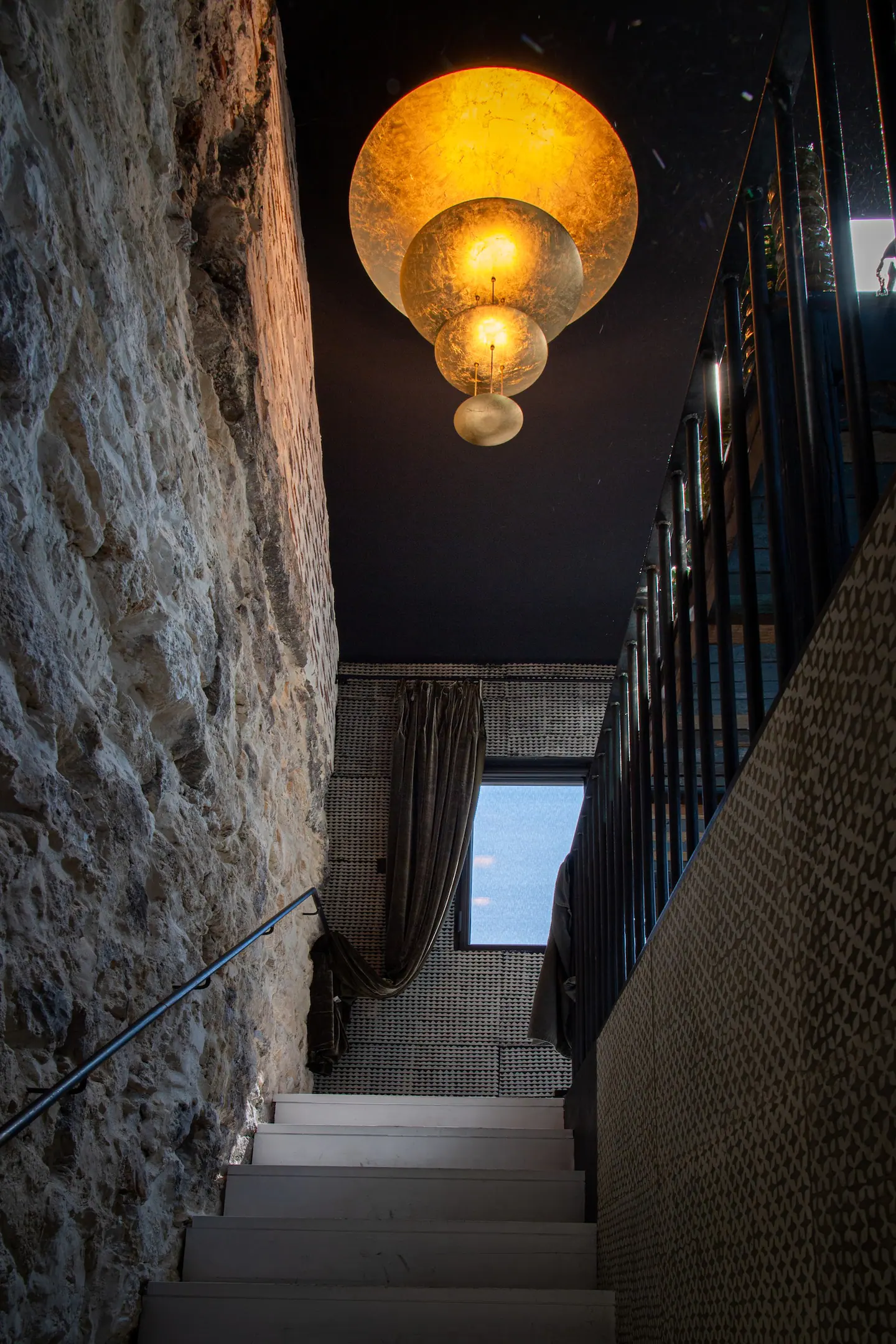 entrée mur de pierres loft 75m2 Paris entrée mur de pierres loft 75m2 Paris