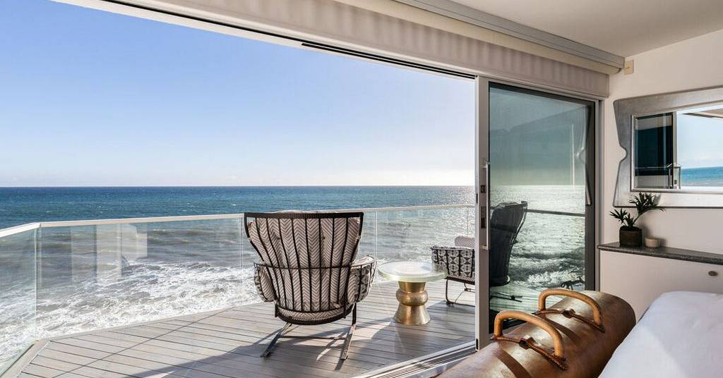 chambre vue mer maison contemporaine
