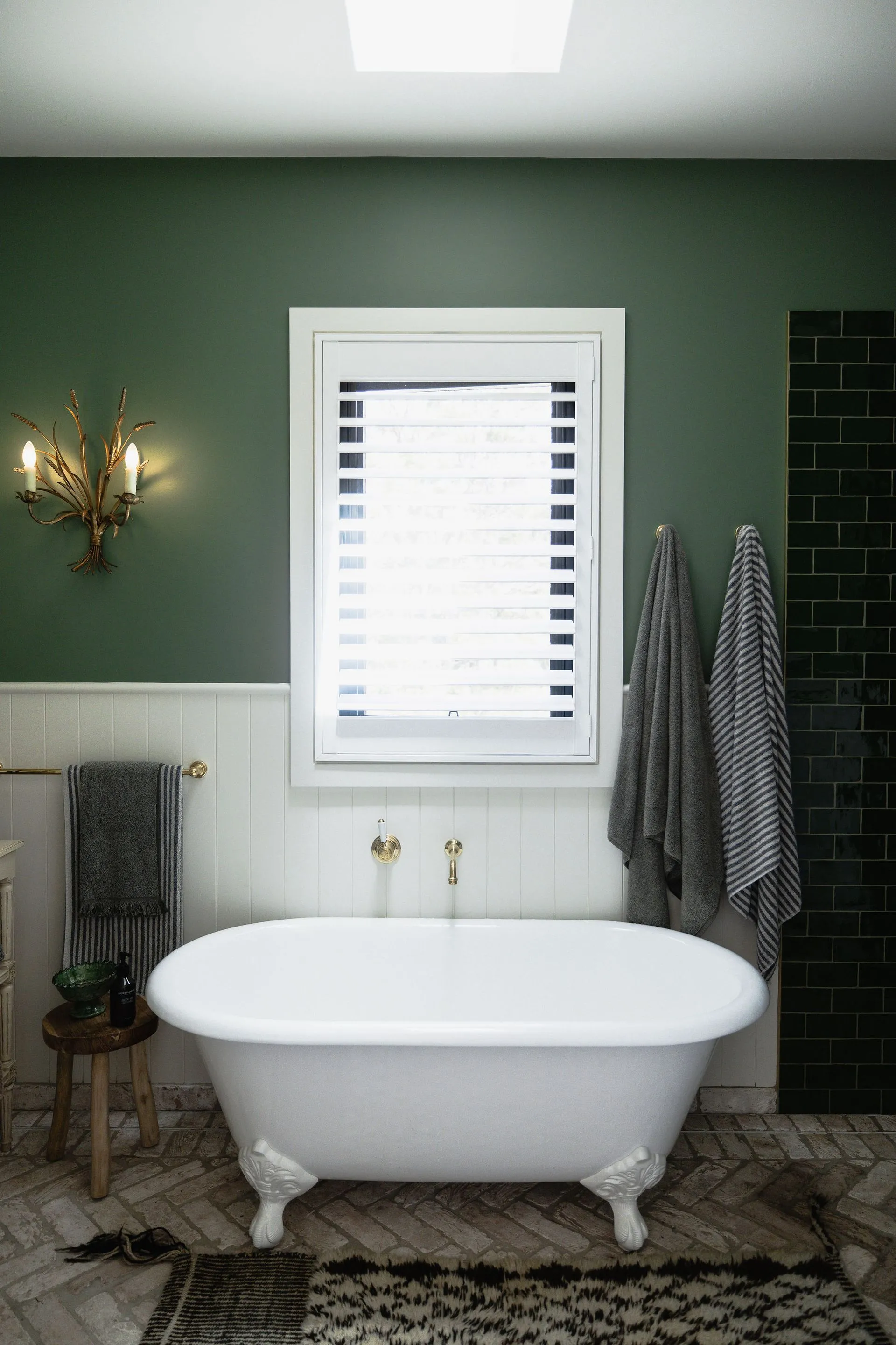 salle de bain vintage verte