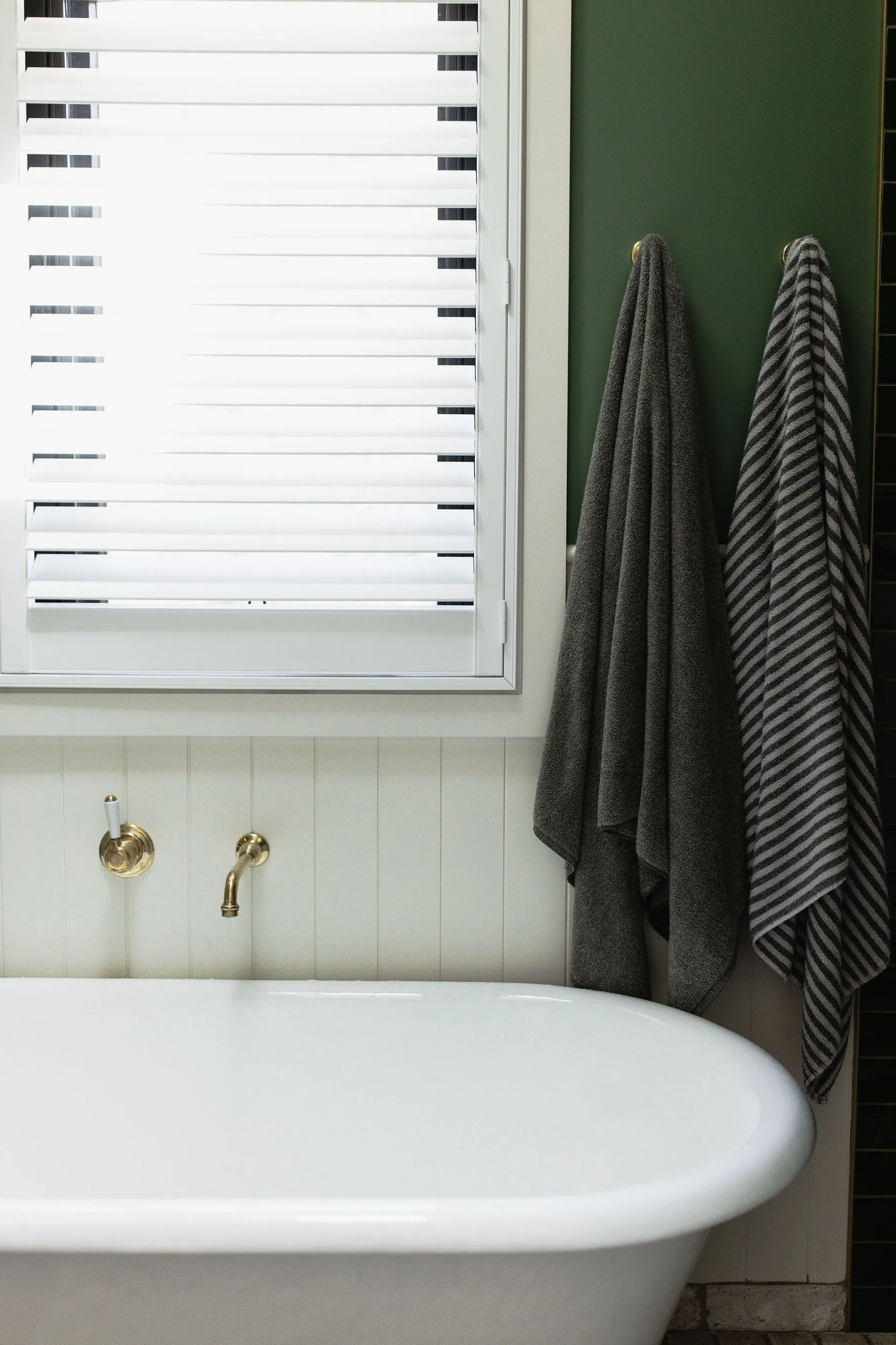 salle de bain vintage verte