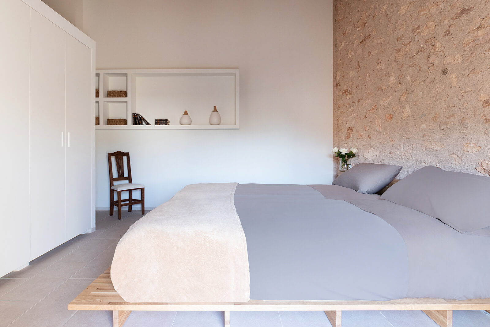 chambre minimaliste maison en pierre chambre minimaliste maison en pierre