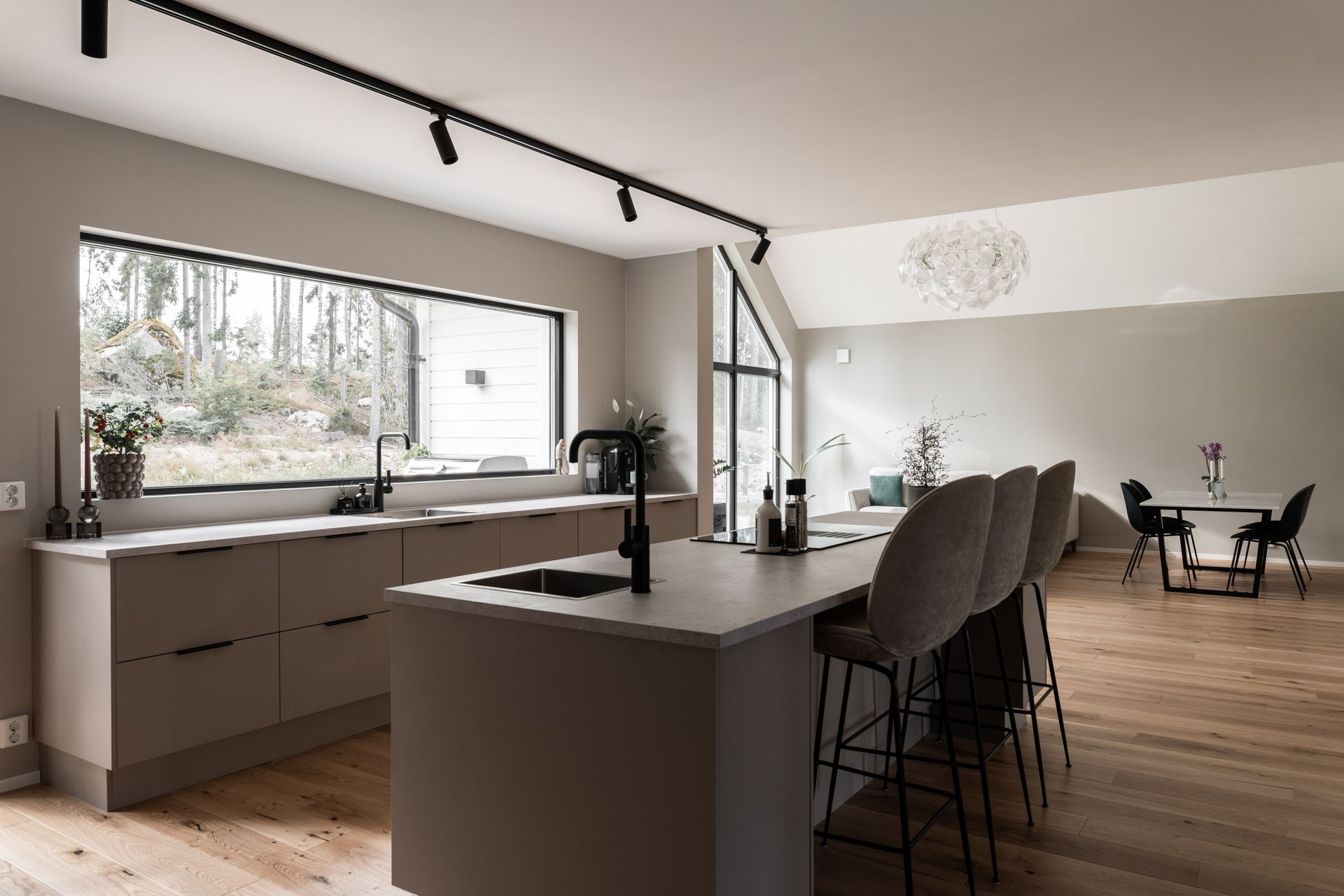 cuisine ouverte grise décoration design