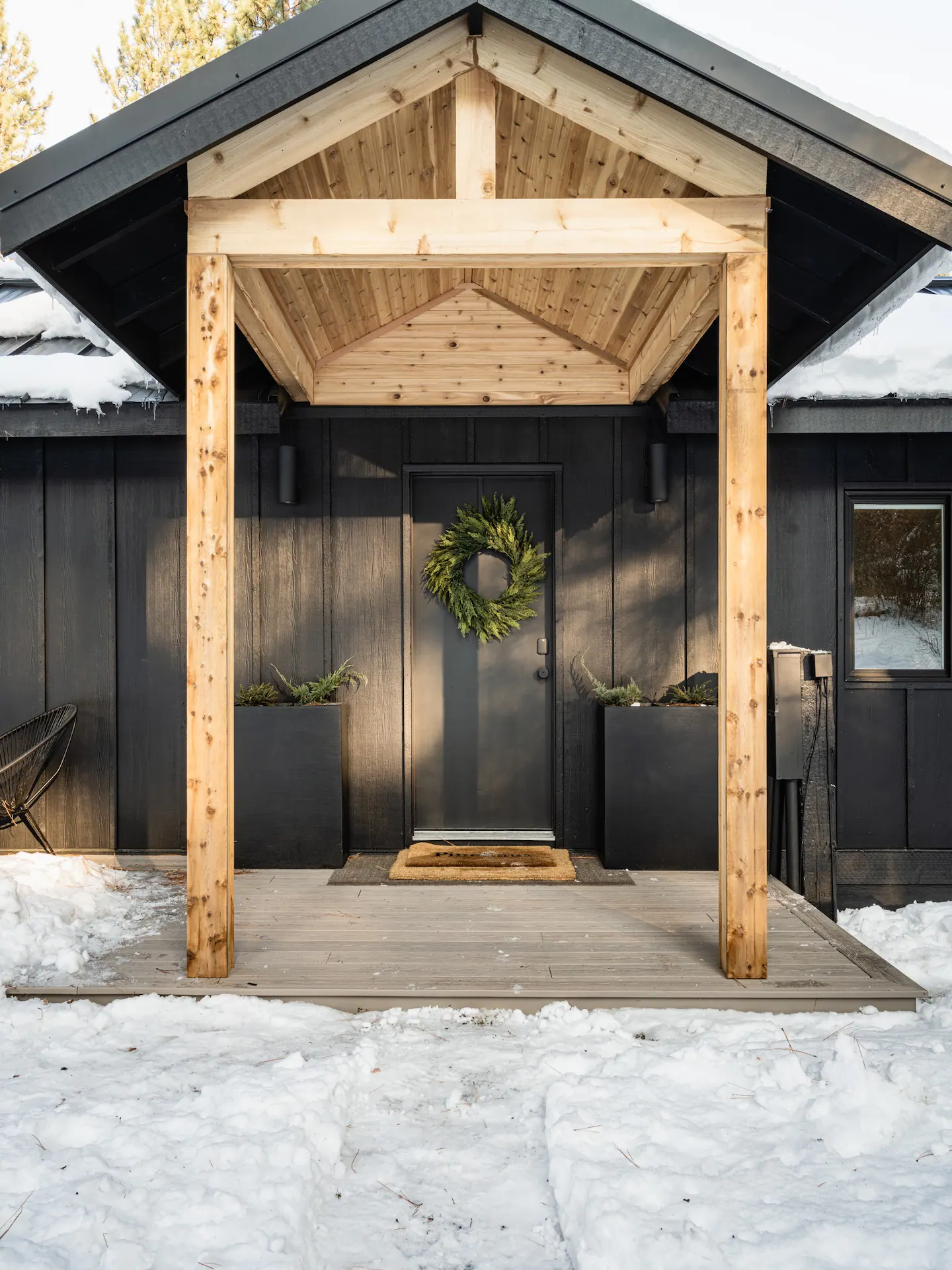 porche maison contemporaine noire