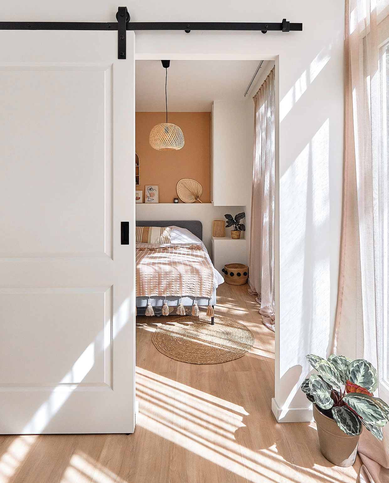 chambre avec porte de grange décoration naturelle chambre avec porte de grange décoration naturelle