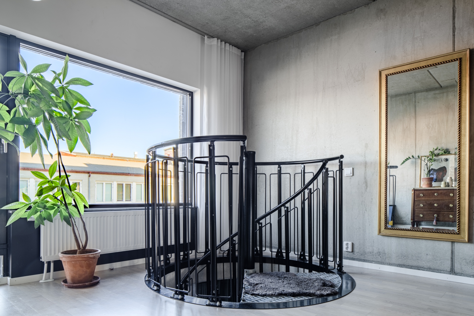 escalier métal en colimaçon