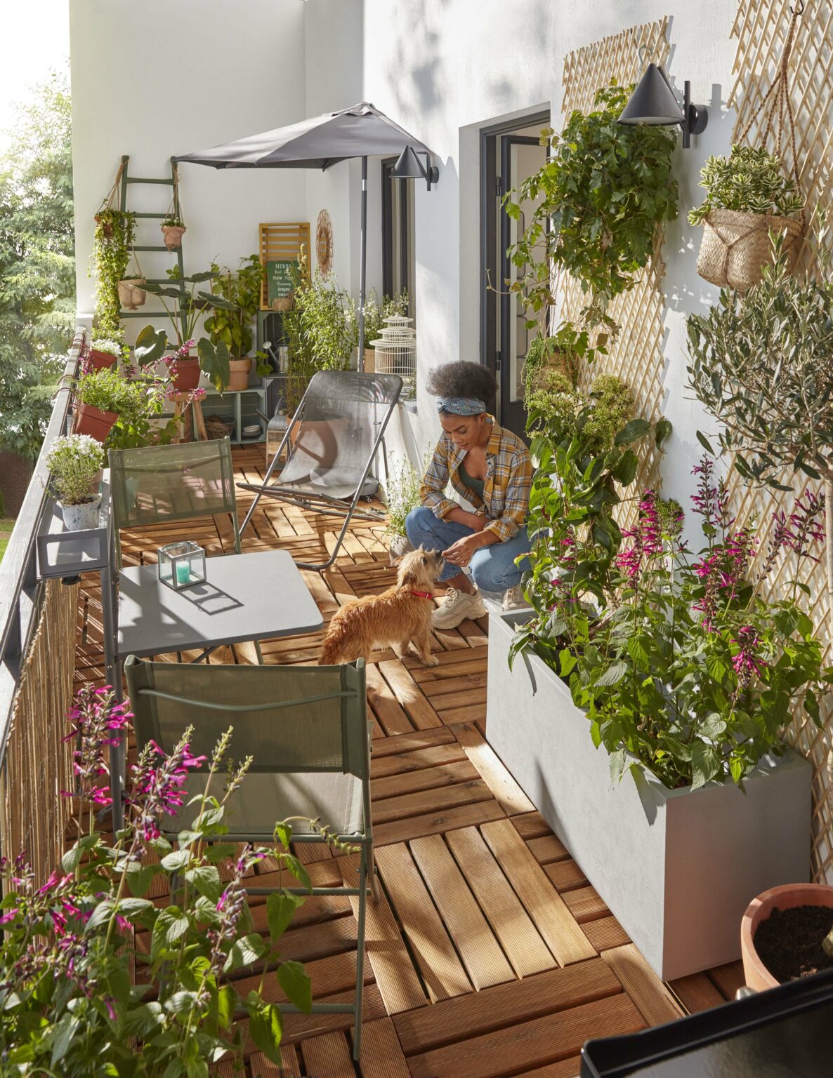 balcon aménagé sol en bois