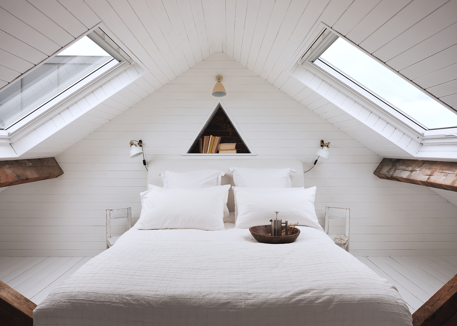 chambre mansardée avec deux vélux