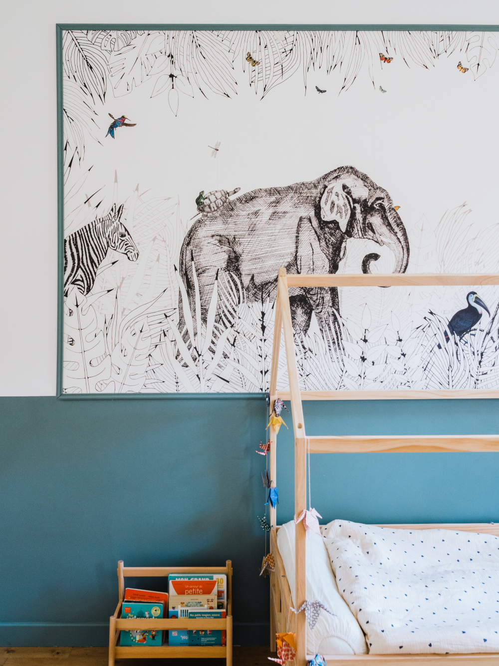 chambre enfant décoration contemporaine lit cabane papier-peint animaux chambre enfant décoration contemporaine lit cabane papier-peint animaux