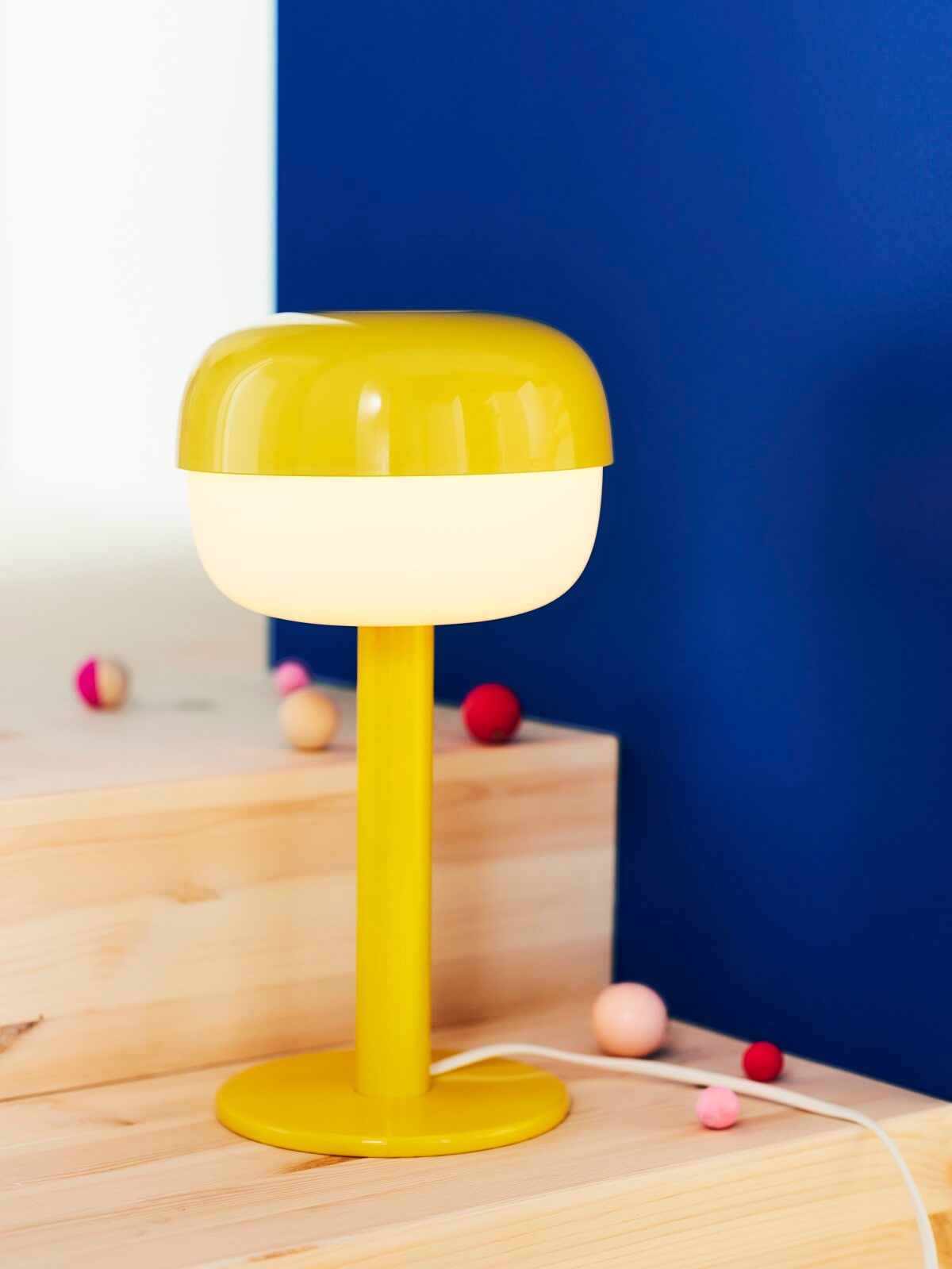 lampe à poser jaune lampe à poser jaune
