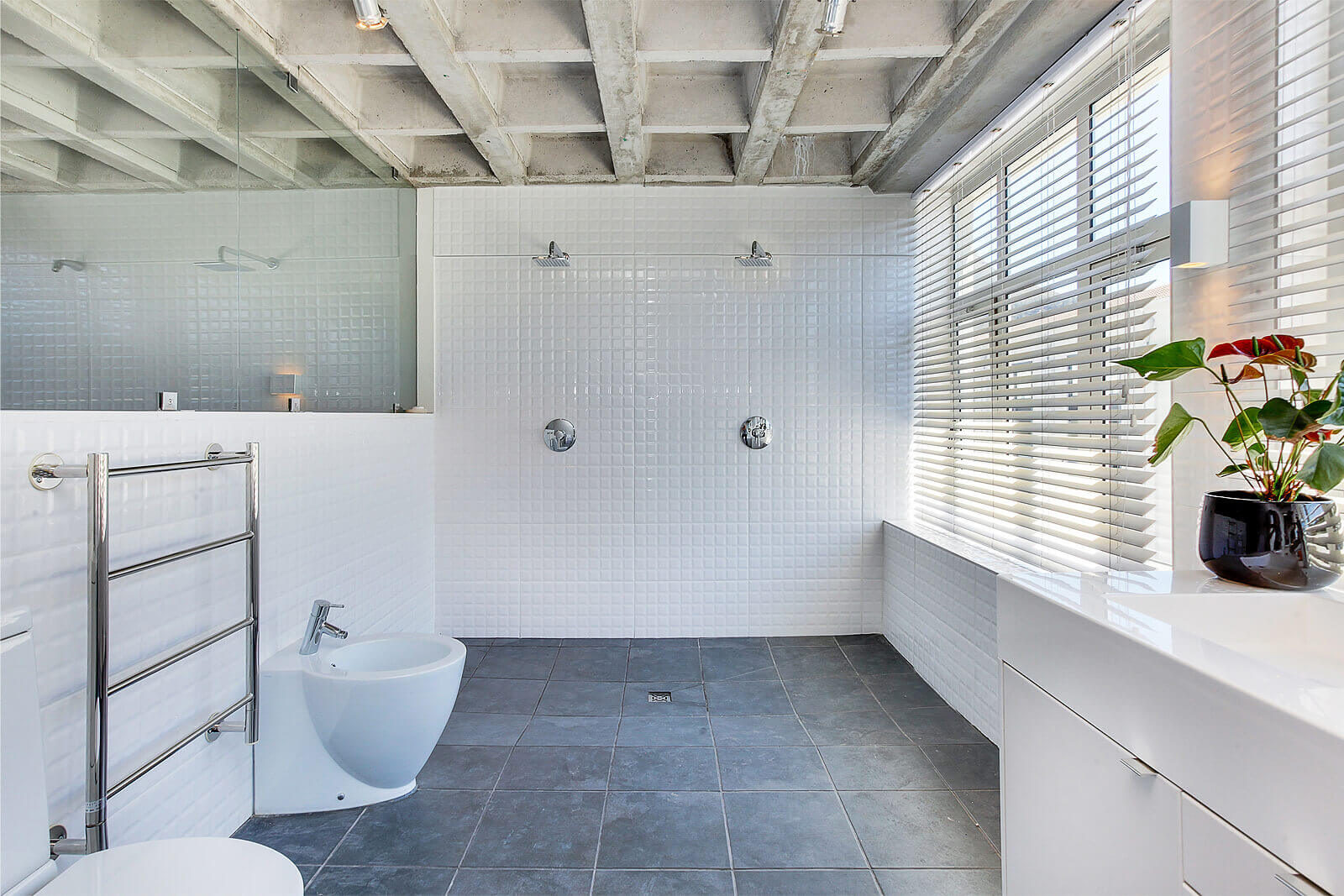 salle de bain blanche loft design salle de bain blanche loft design