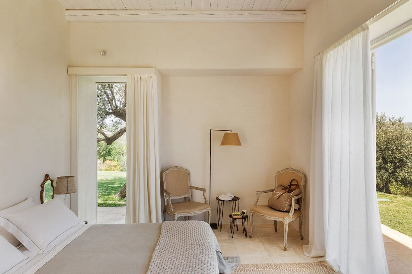 chambre avec poutres blanches maison contemporaine chambre avec poutres blanches maison contemporaine