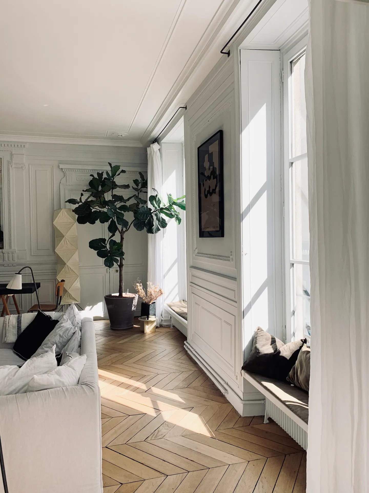 salon décoration design appartement haussmannien Paris
