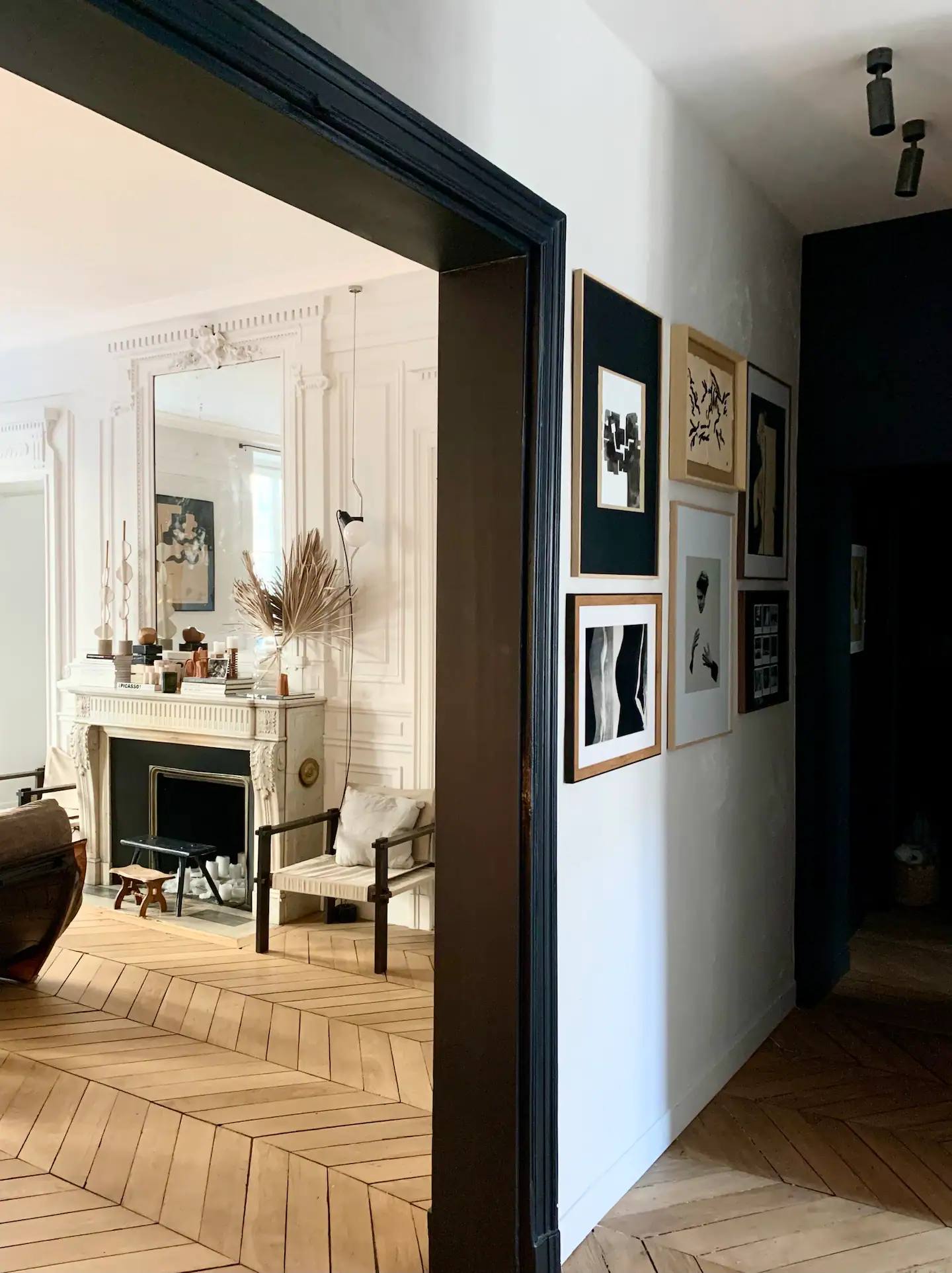 salon décoration design appartement haussmannien Paris