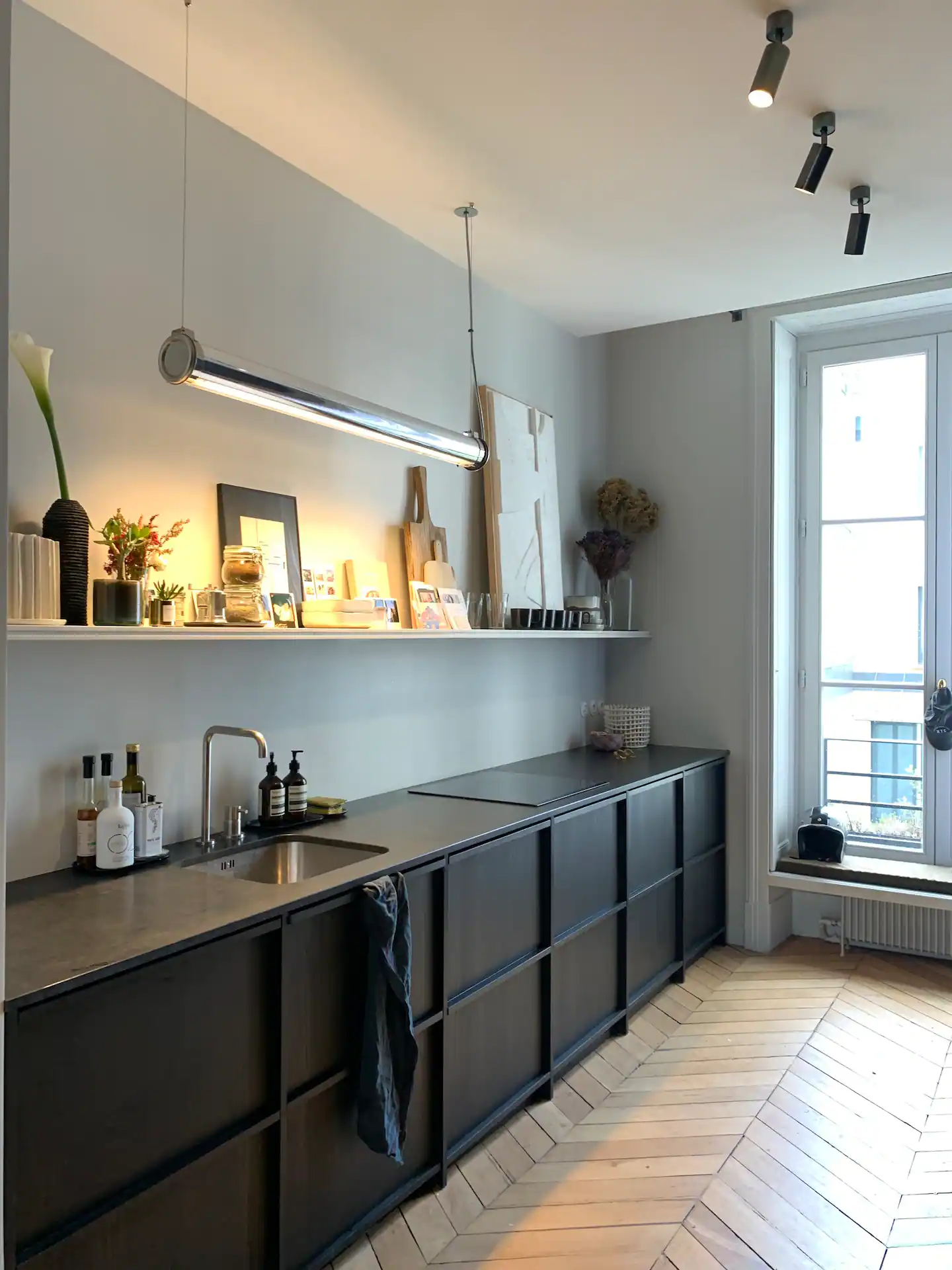 cuisine design avec parquet point de hongrie Paris
