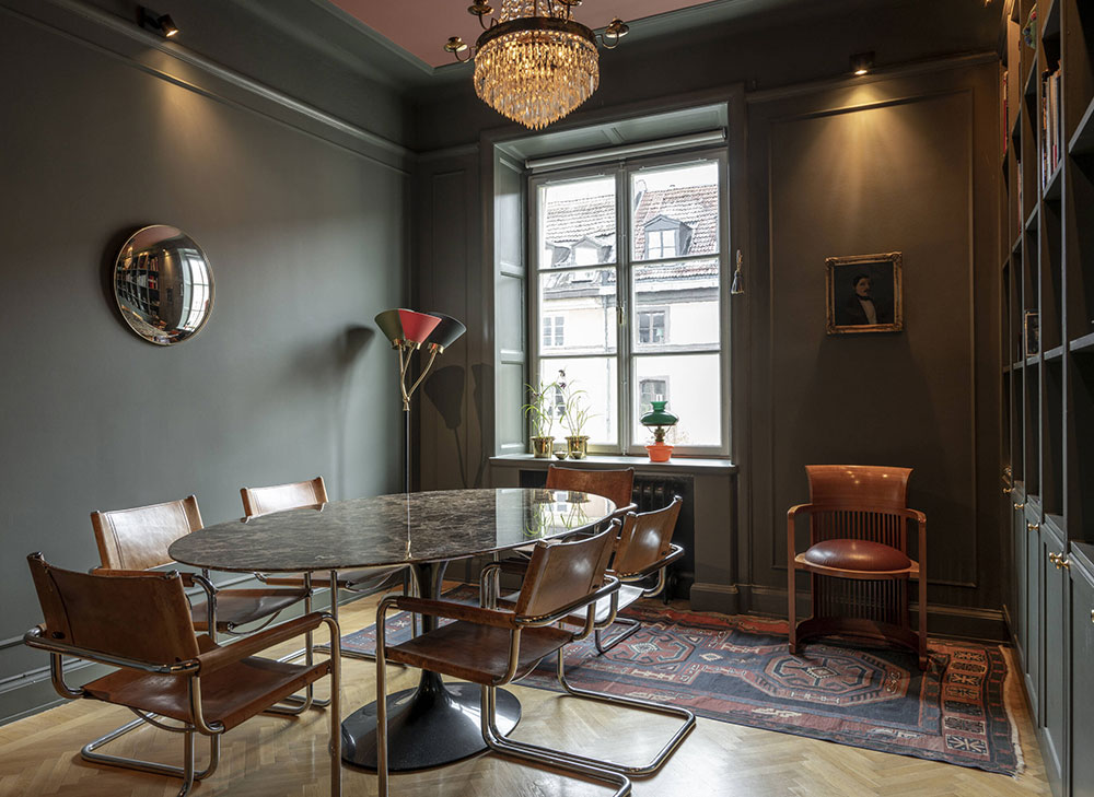 salle à manger décoration sombre