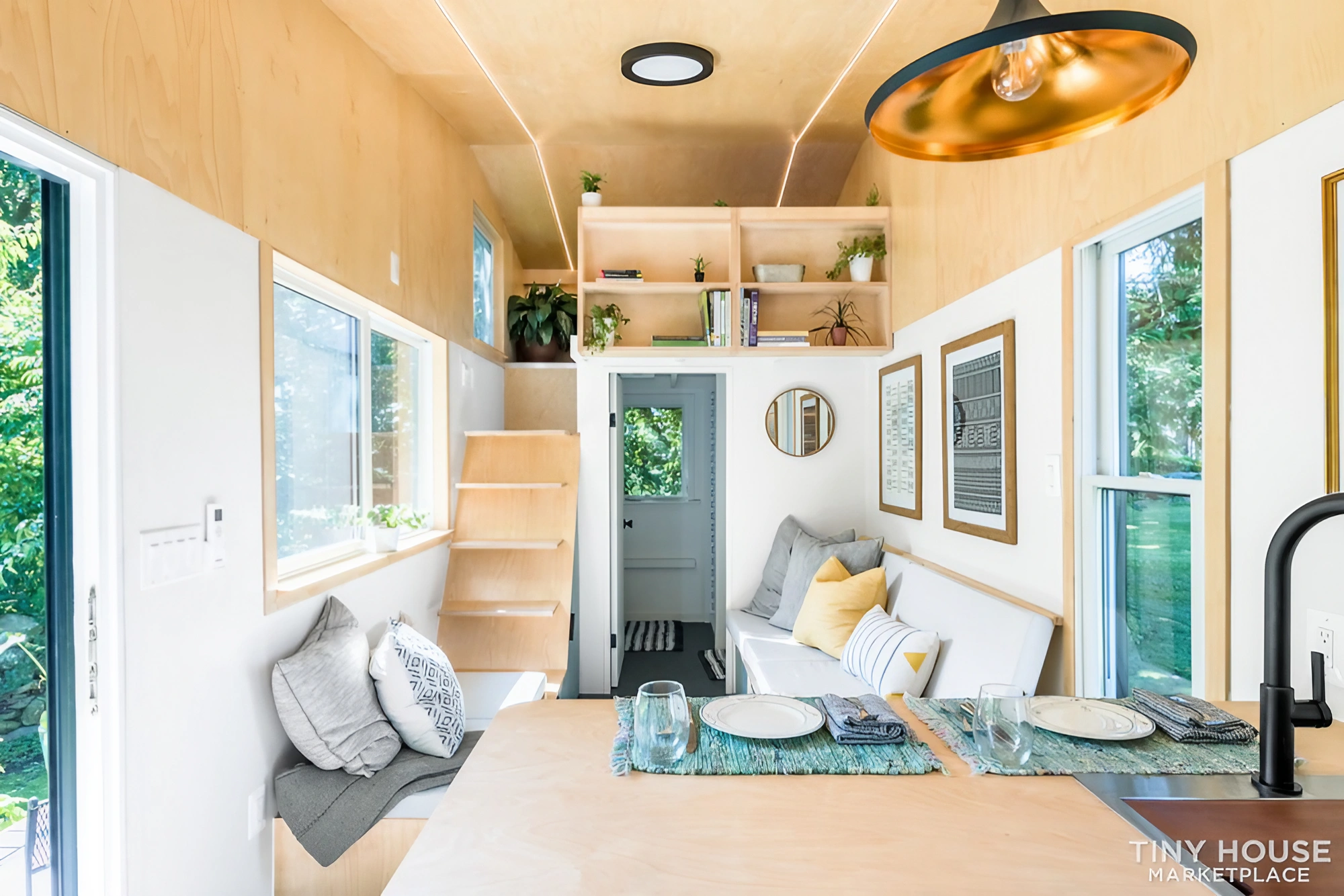 salon avec mezzanine mini maison 22m2