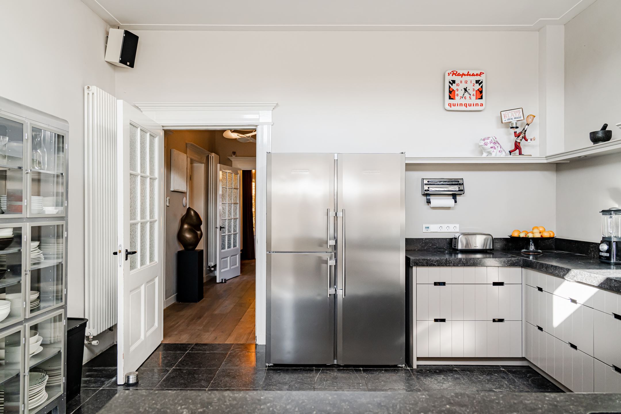 cuisine avec frigo américain inox