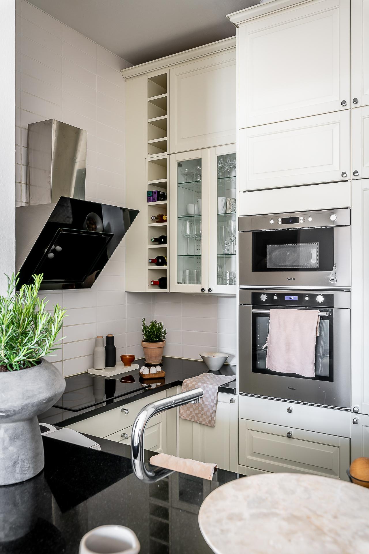 petite cuisine blanche en U
