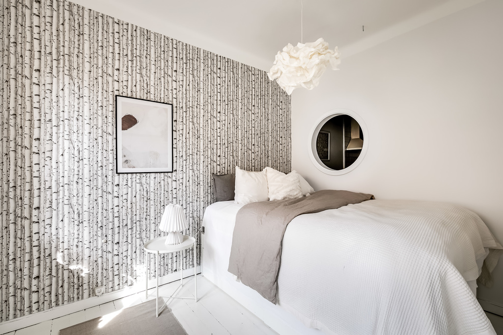 chambre décoration scandinave beige et papier-peint arbres chambre décoration scandinave beige et papier-peint arbres