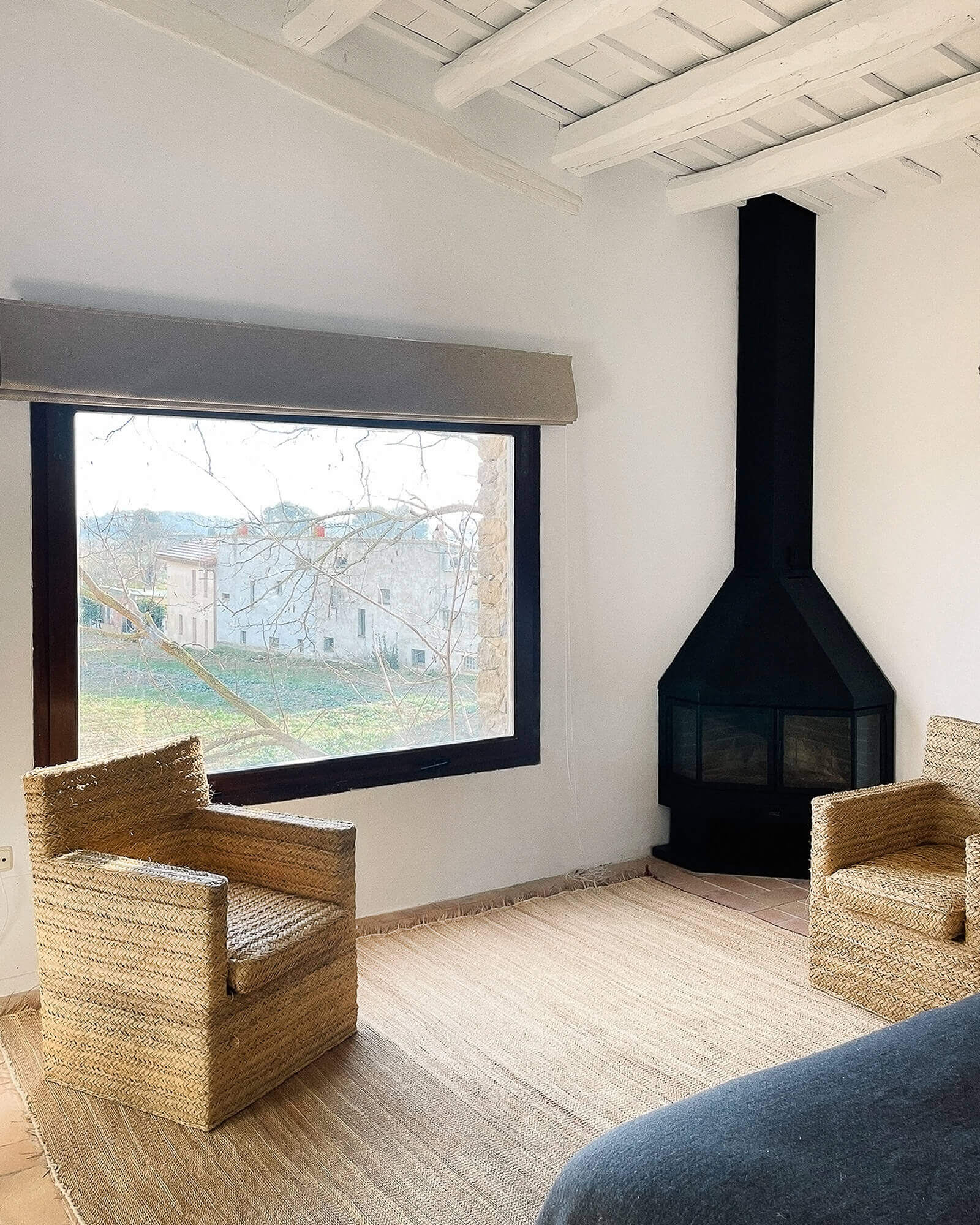 chambre avec cheminée en acier maison en pierres chambre avec cheminée en acier maison en pierres