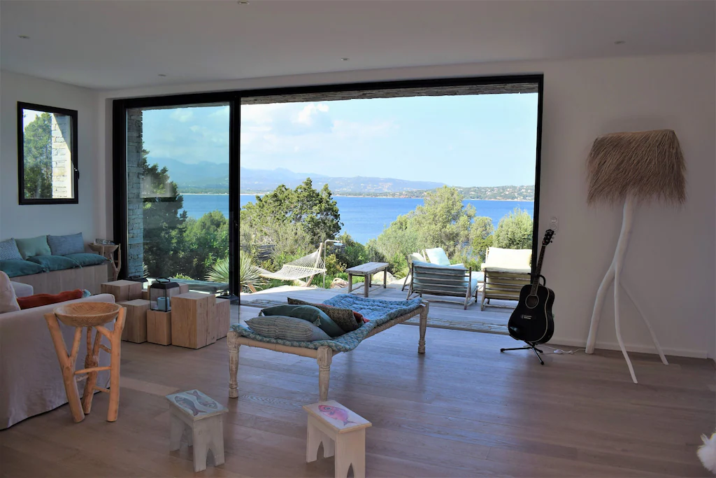 salon vue mer maison Corse salon vue mer maison Corse