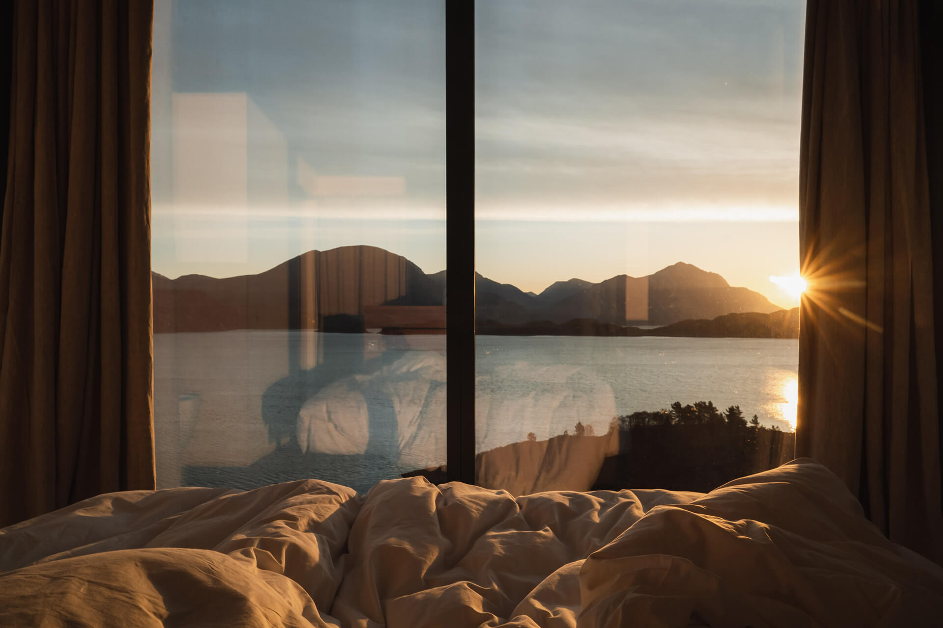 chambre maison contemporaine avec baie vitrée