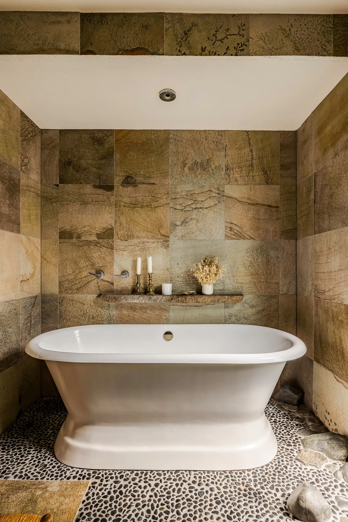 salle de bain sol galets salle de bain sol galets