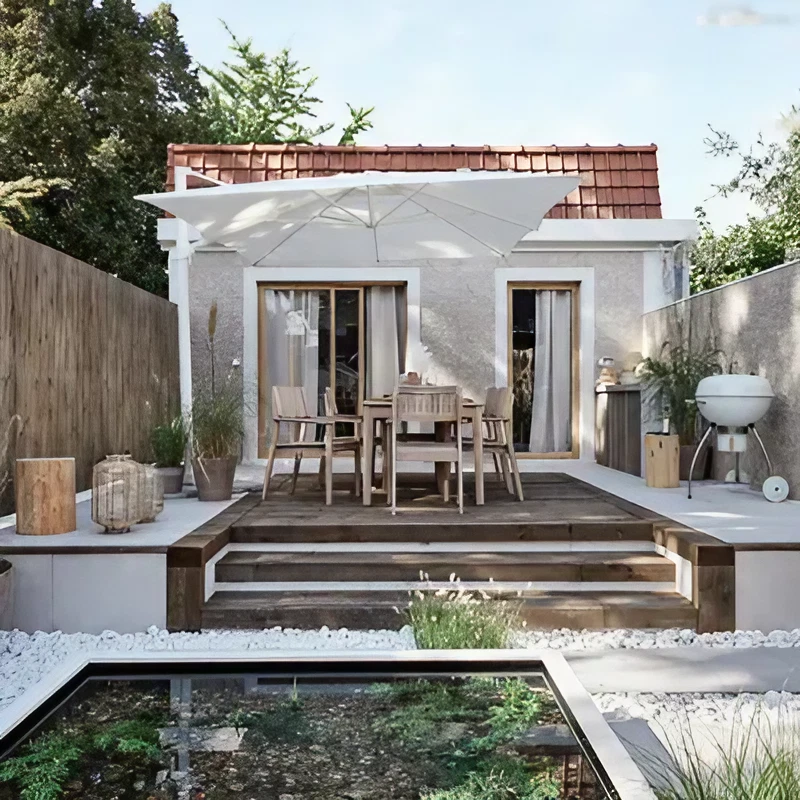 jardin de ville avec bassin