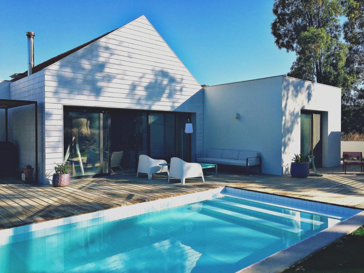maison simple et blanche contemporaine