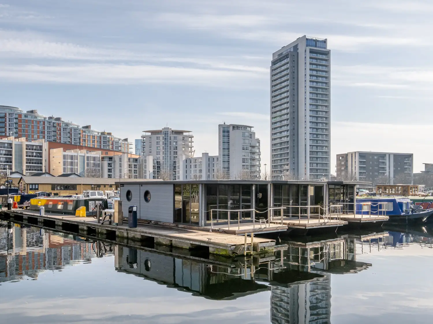 mini maison flottante 32m2