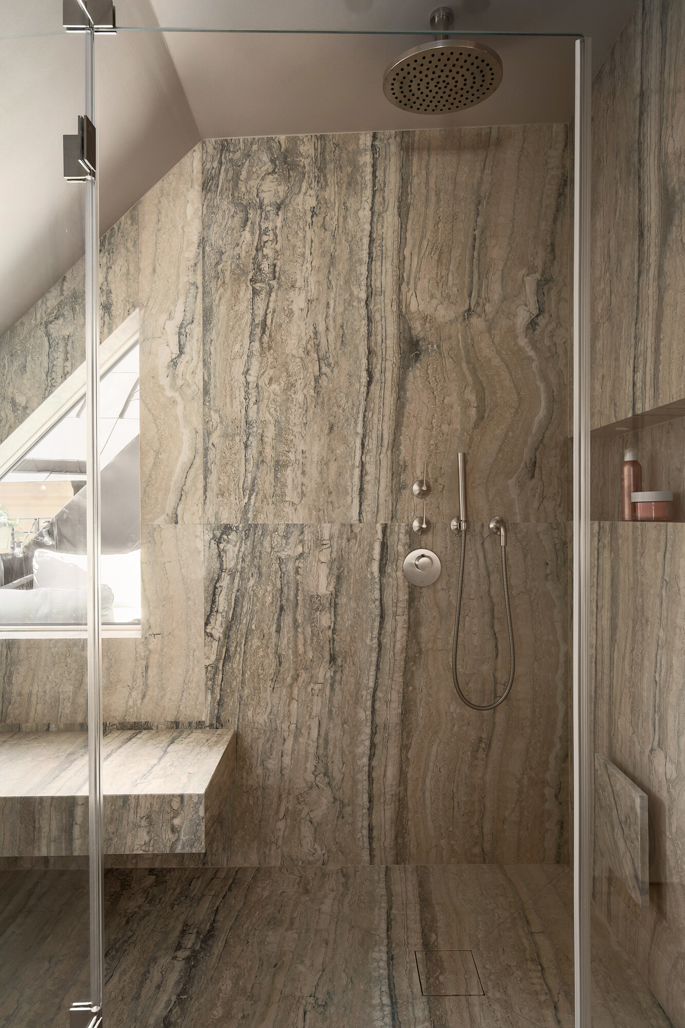 salle de bain marbre décoration design