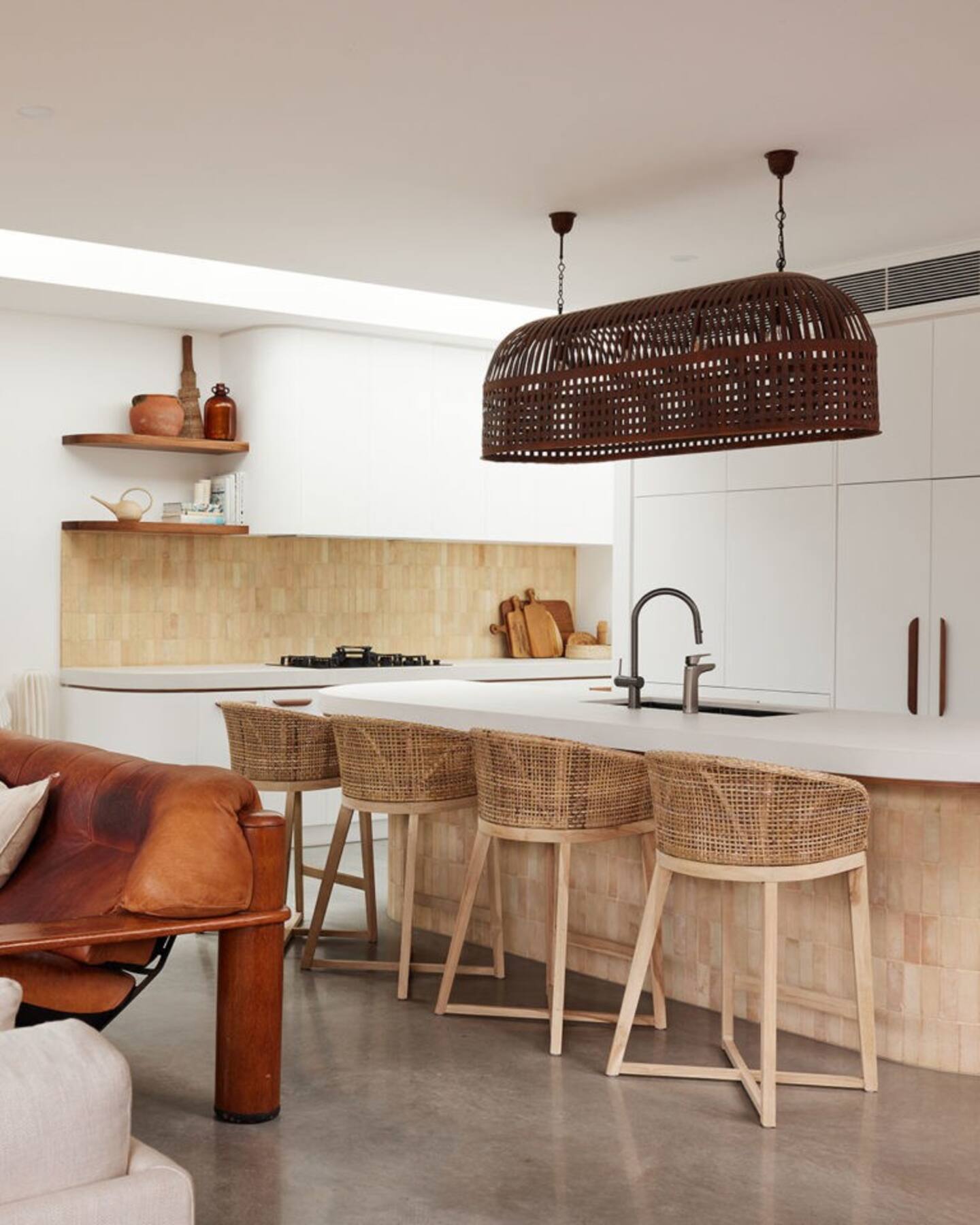 cuisine ouverte décoration contemporaine et naturelle