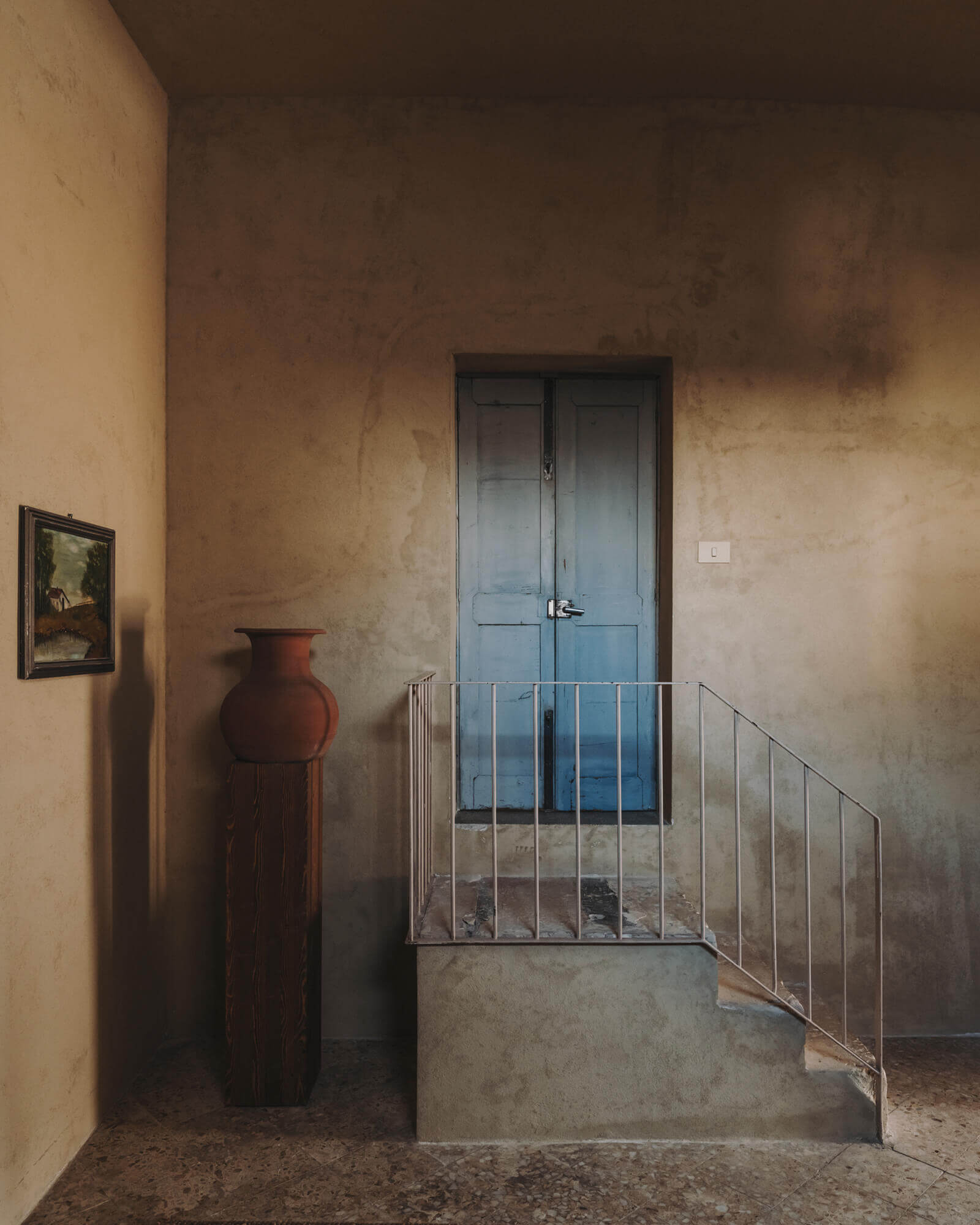 entrée avec petit escalier 