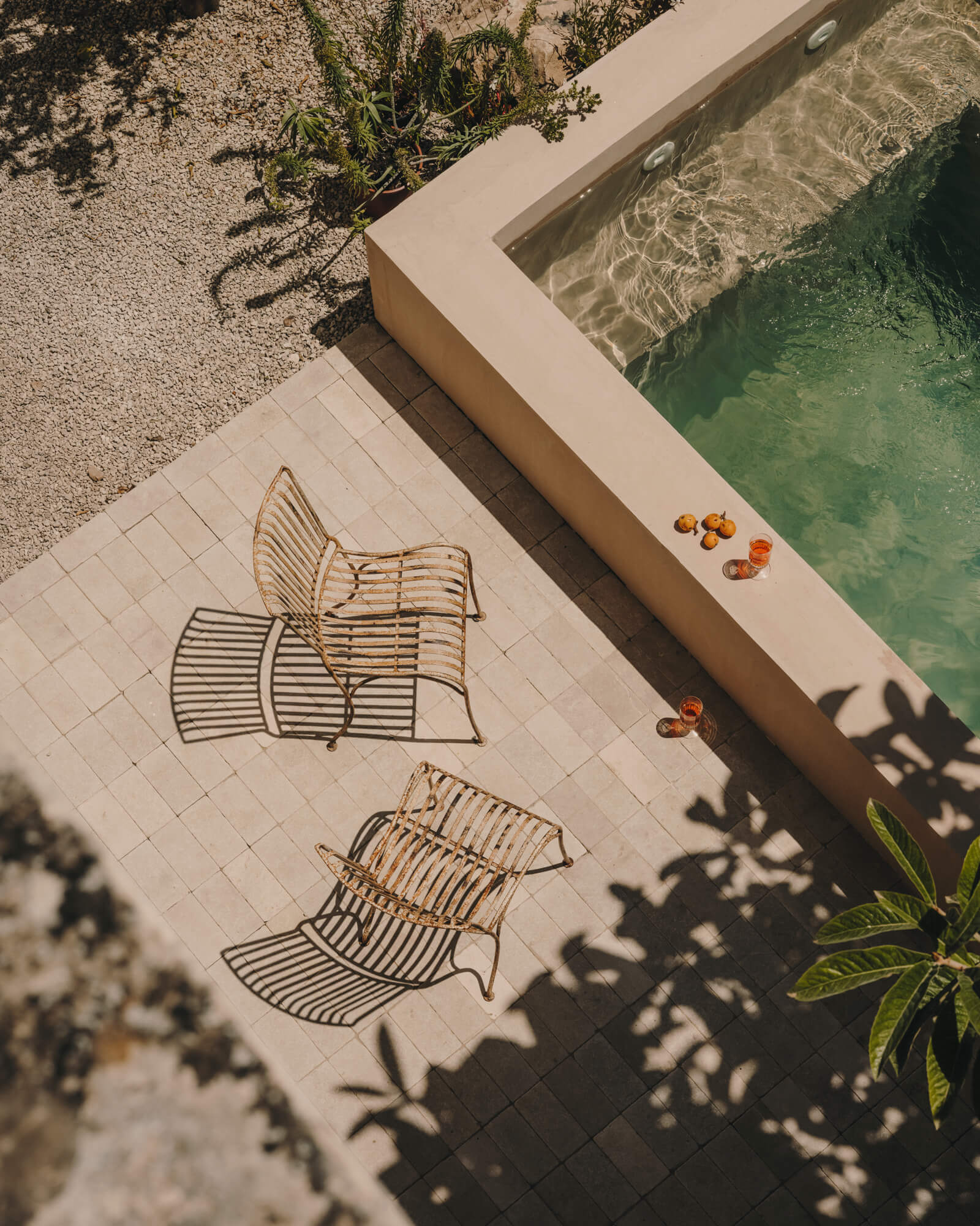 petite piscine maçonnée