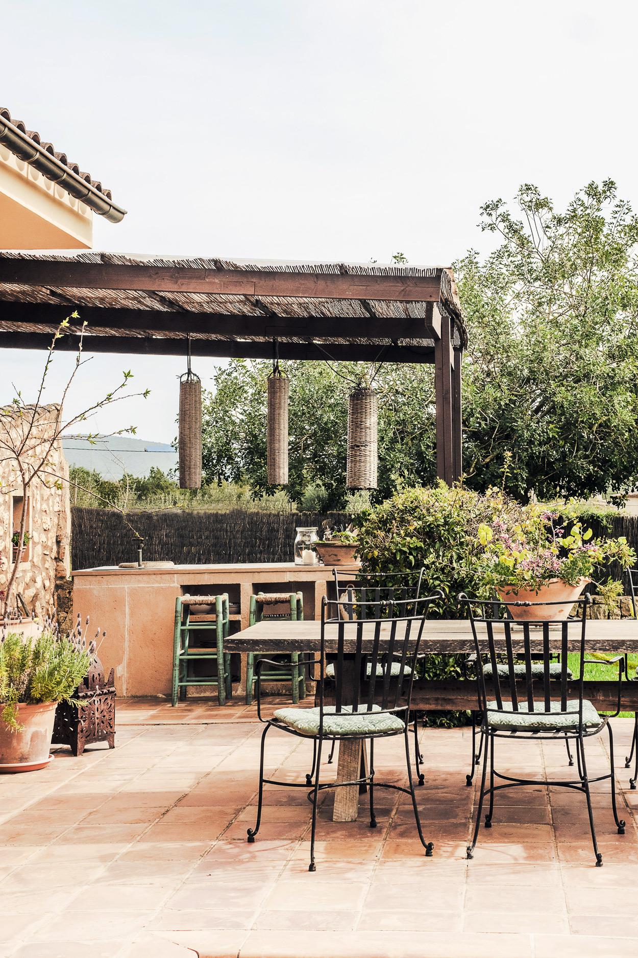 terrasse maison en pierres