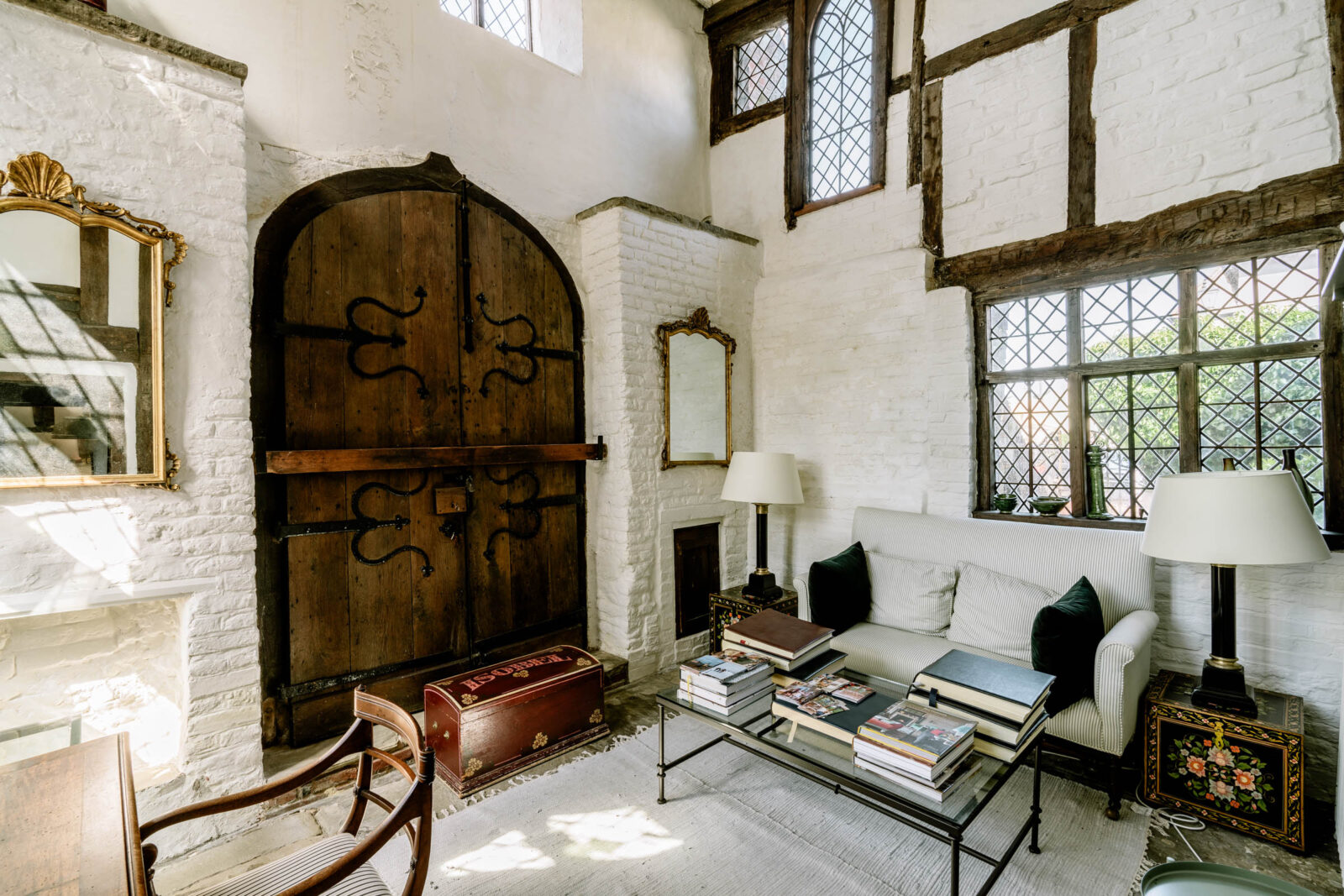salon maison ancienne style Tudor Angleterre salon maison ancienne style Tudor Angleterre
