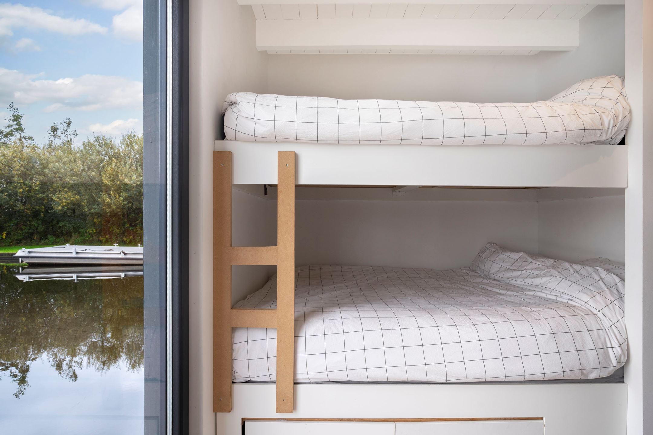 chambre lits superposés petite maison flottante 51m2